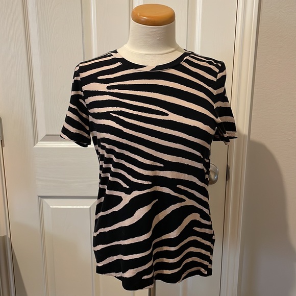 H&M Black and Beige Zebra T-Shirt Size S - Picture 2 of 4